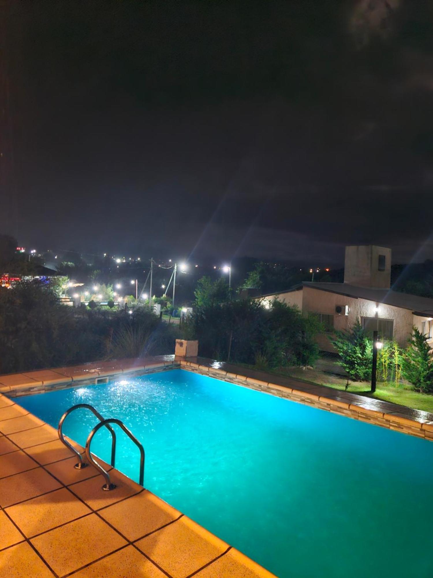 El Rincon De Jose Luis - Cabanas Y Restaurante Tanti Bagian luar foto