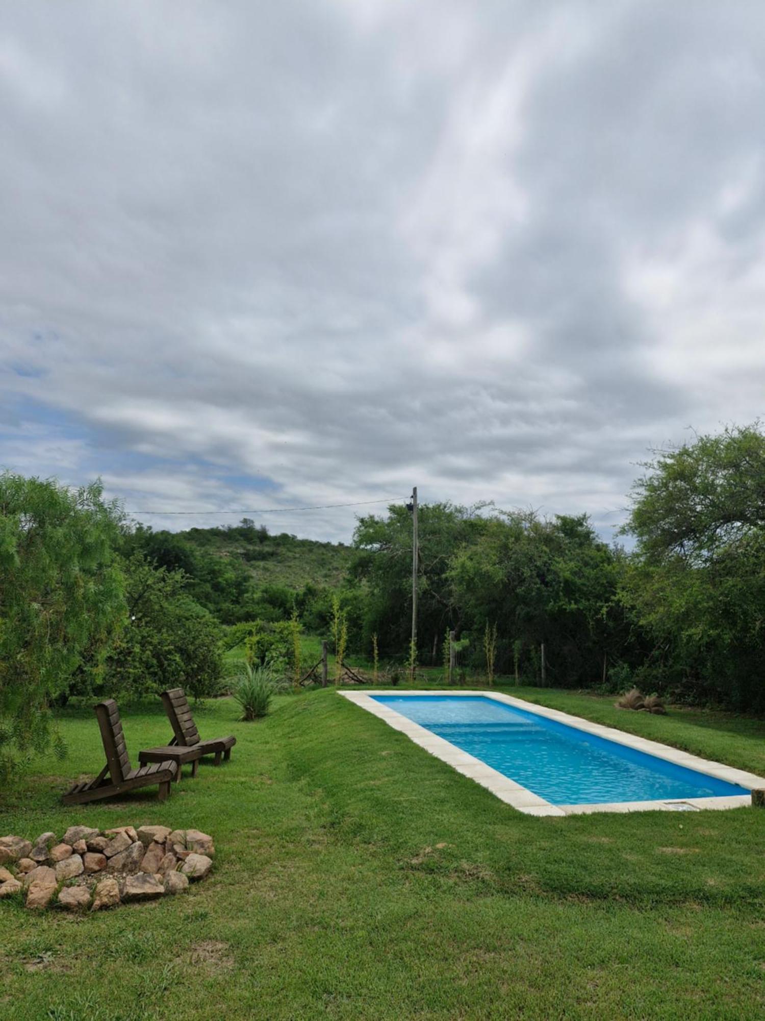 El Rincon De Jose Luis - Cabanas Y Restaurante Tanti Bagian luar foto