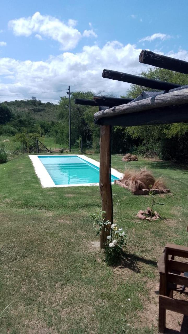 El Rincon De Jose Luis - Cabanas Y Restaurante Tanti Bagian luar foto
